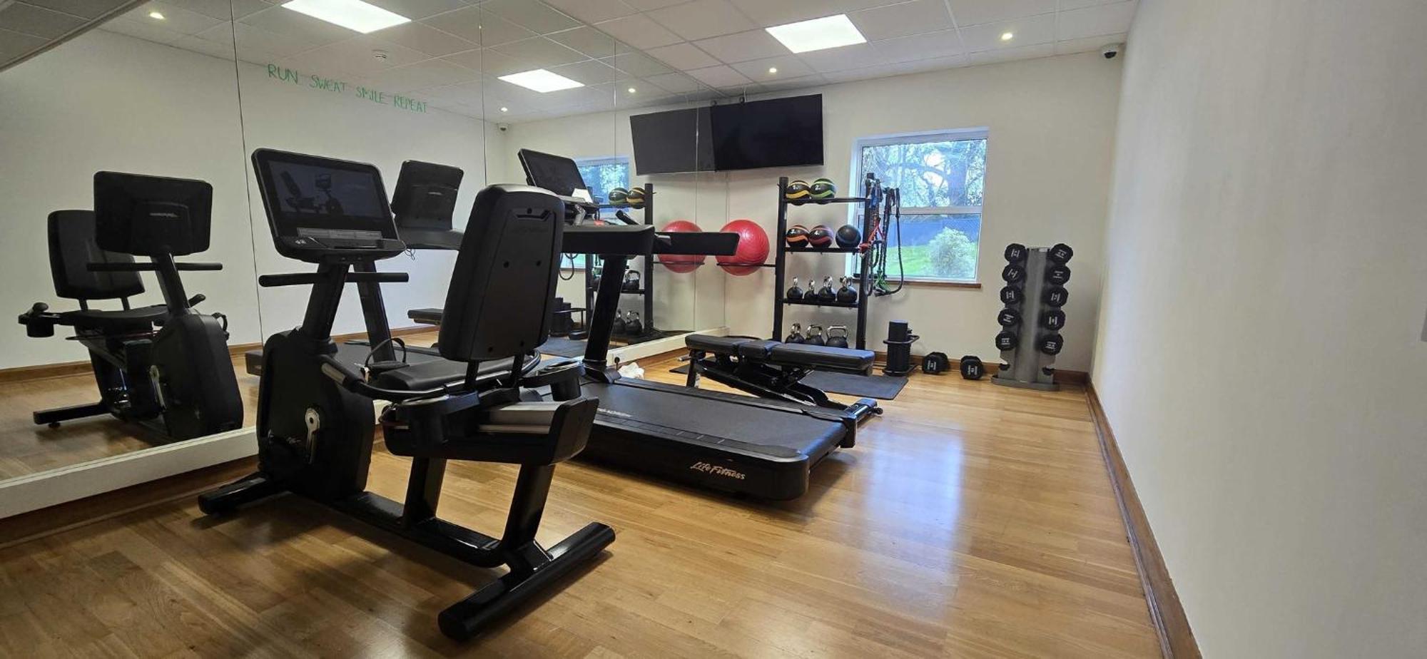 Holiday Inn Bristol Airport By Ihg Redhill  Εξωτερικό φωτογραφία
