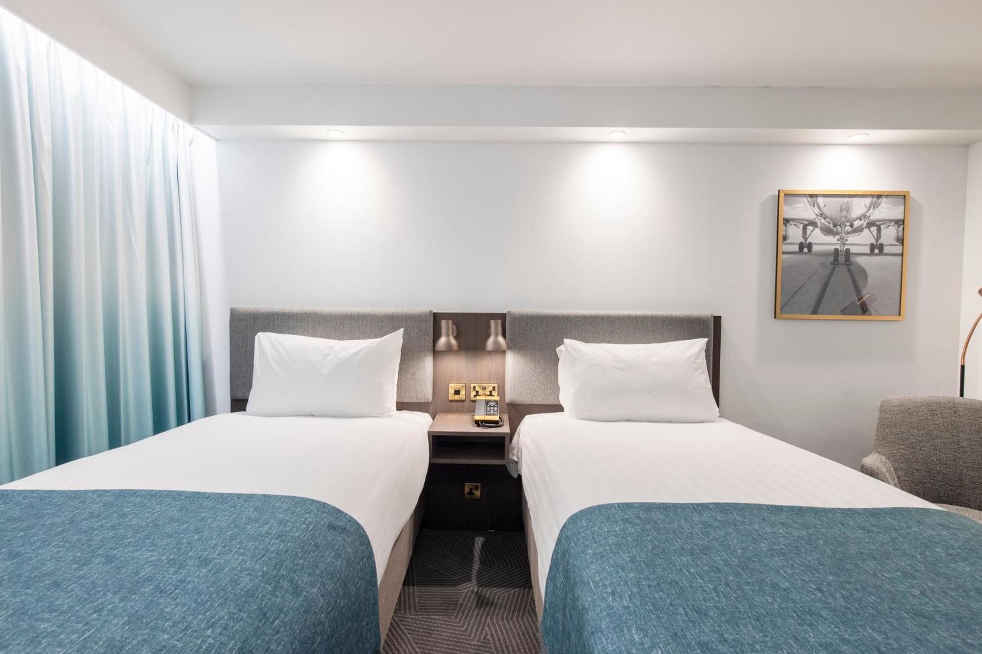 Holiday Inn Bristol Airport By Ihg Redhill  Εξωτερικό φωτογραφία