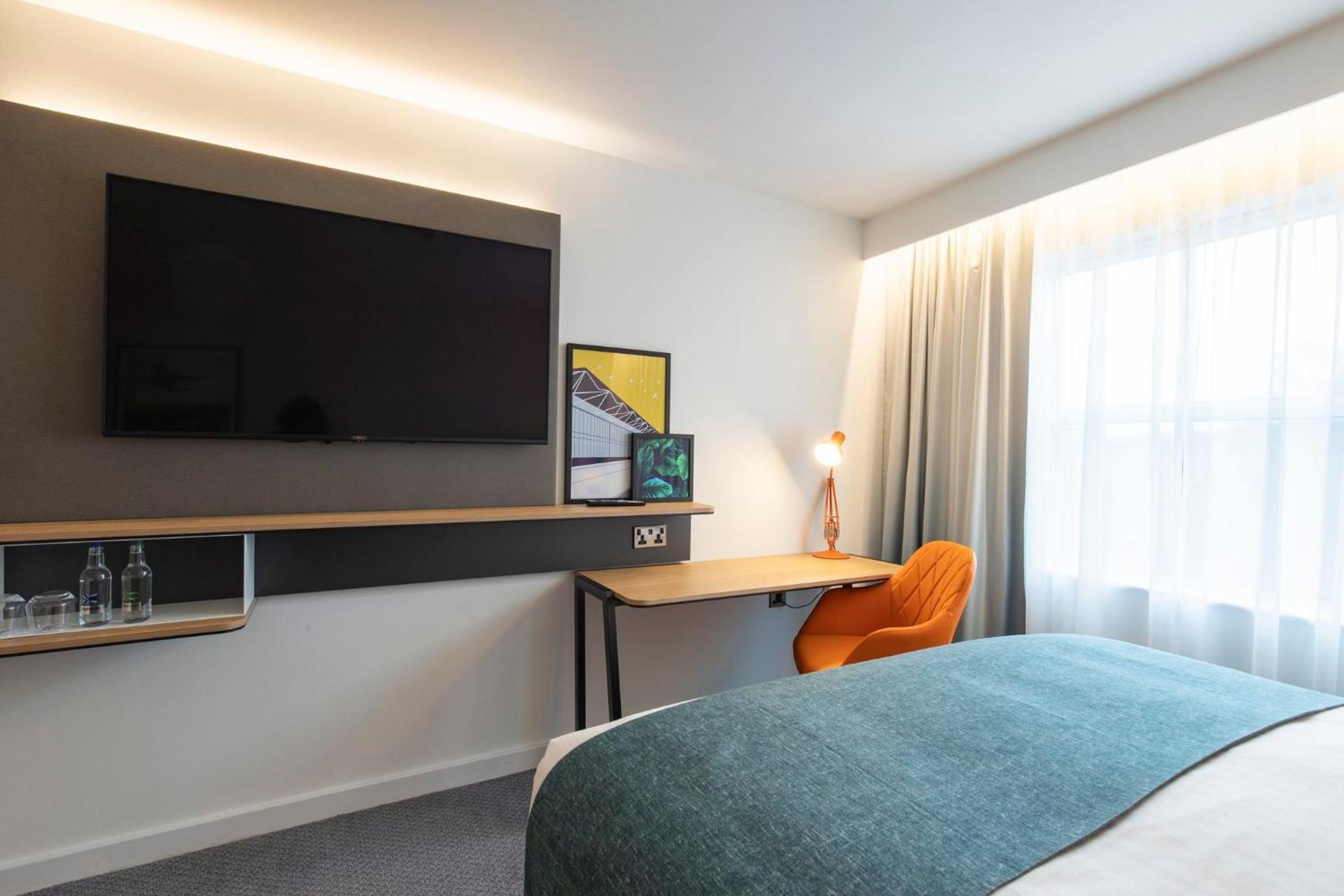 Holiday Inn Bristol Airport By Ihg Redhill  Εξωτερικό φωτογραφία