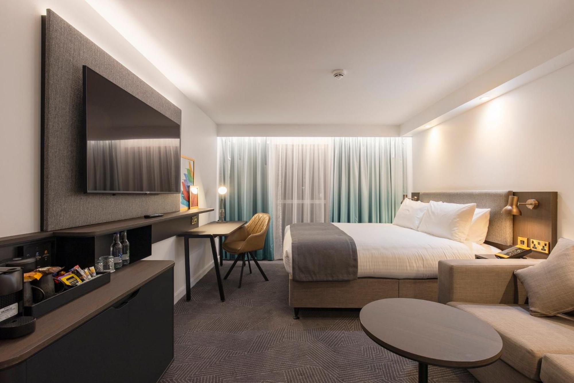 Holiday Inn Bristol Airport By Ihg Redhill  Εξωτερικό φωτογραφία