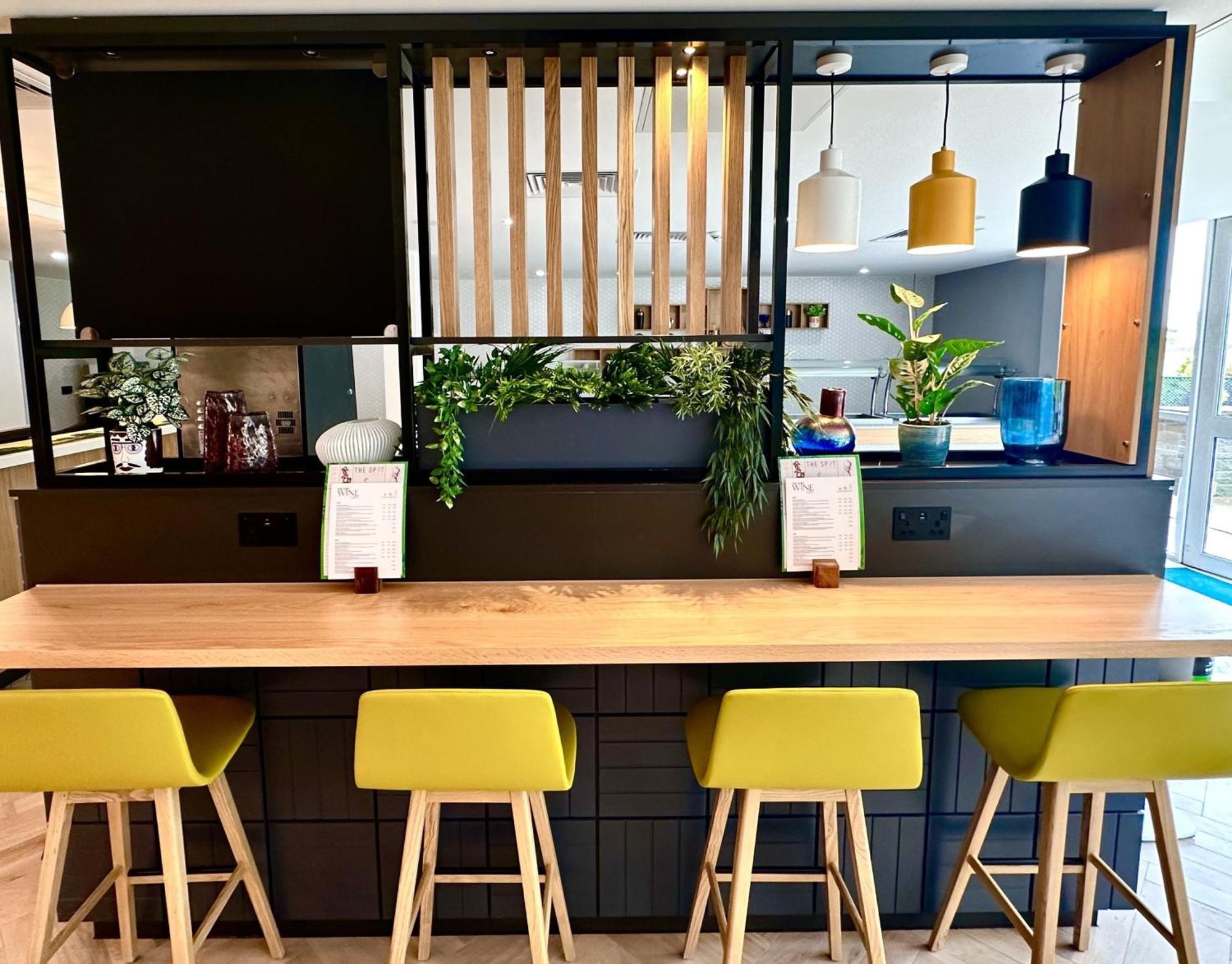 Holiday Inn Bristol Airport By Ihg Redhill  Εξωτερικό φωτογραφία