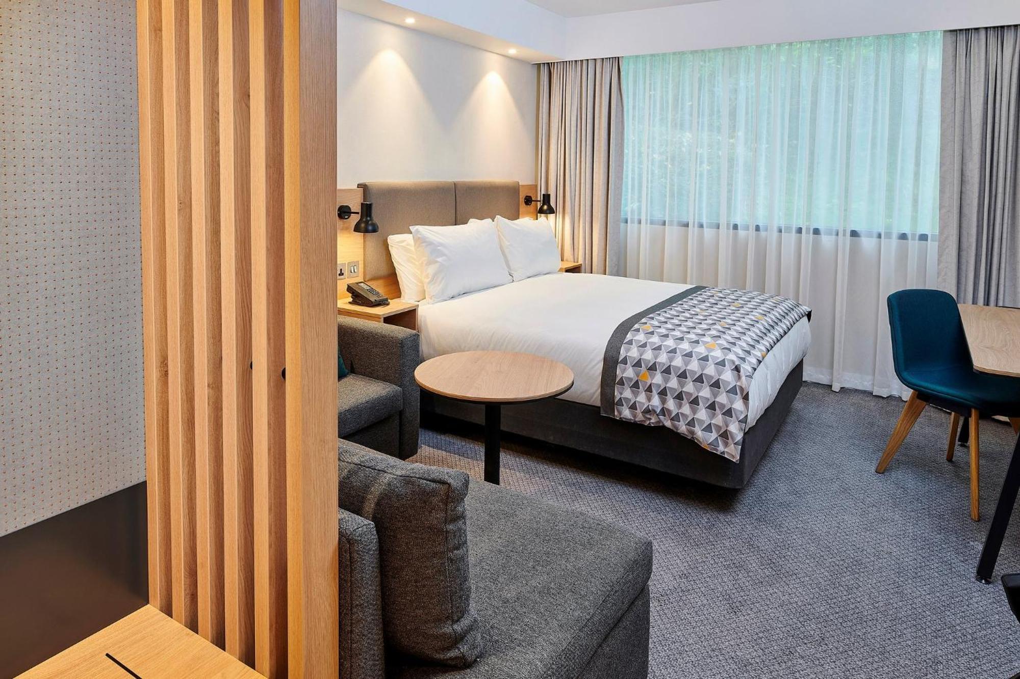 Holiday Inn Bristol Airport By Ihg Redhill  Εξωτερικό φωτογραφία