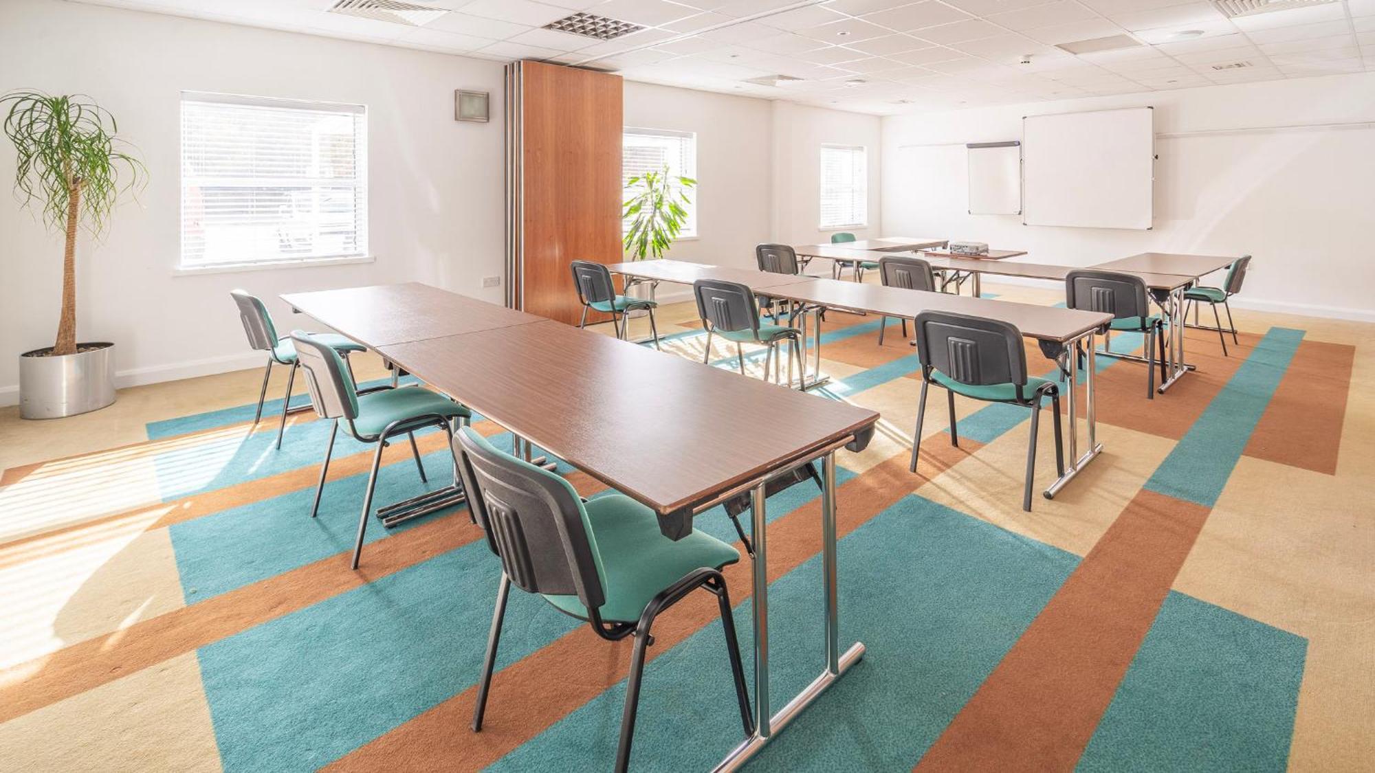 Holiday Inn Bristol Airport By Ihg Redhill  Εξωτερικό φωτογραφία