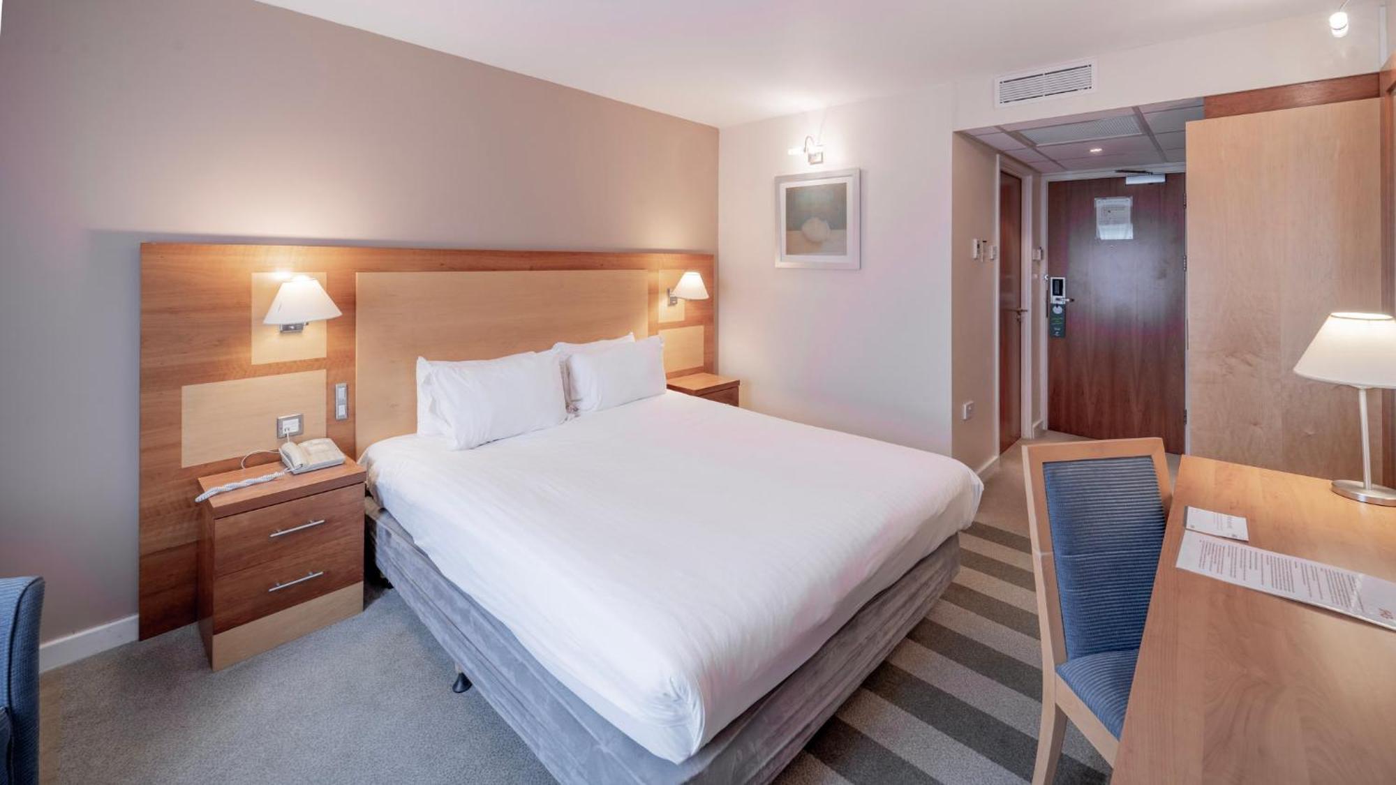 Holiday Inn Bristol Airport By Ihg Redhill  Εξωτερικό φωτογραφία