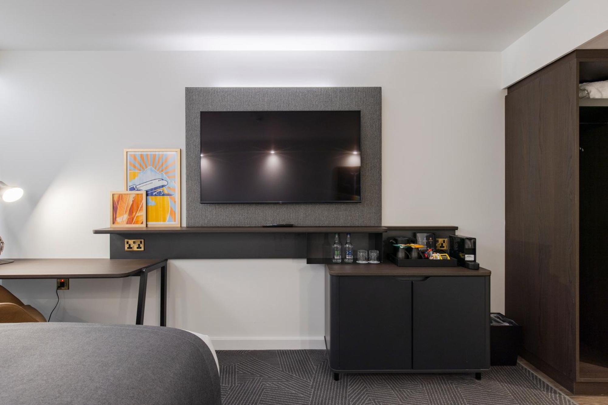Holiday Inn Bristol Airport By Ihg Redhill  Εξωτερικό φωτογραφία