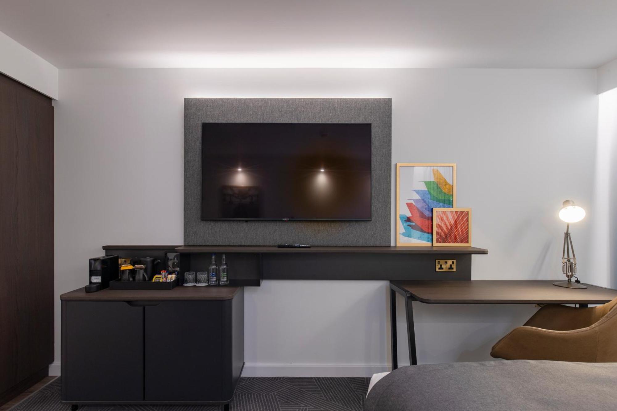 Holiday Inn Bristol Airport By Ihg Redhill  Εξωτερικό φωτογραφία